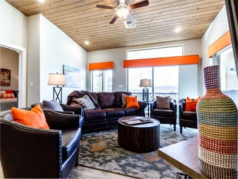 a5ffeb3d-46b5-4b06-ab36-c8f7ddfde0c1