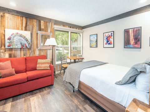 Queen Bed