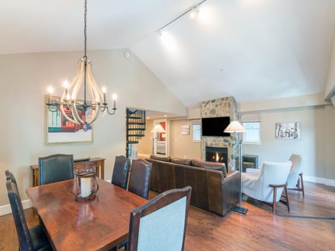 Dining/Living