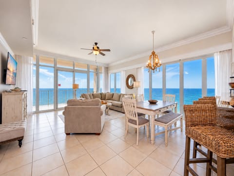 Phoenix Gulf Shores 2301, Gulf Shores, Alabama, beach front, 4 bedroom condominium on the top 23rd floor
