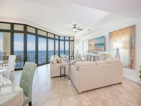 The Oasis 706, Orange Beach, Alabama, beach front, 3 bedroom condominium on the 7th floor