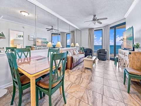 Phoenix X 415, Orange Beach, Alabama, beach front, 2 bedroom condominium on the 4th floor