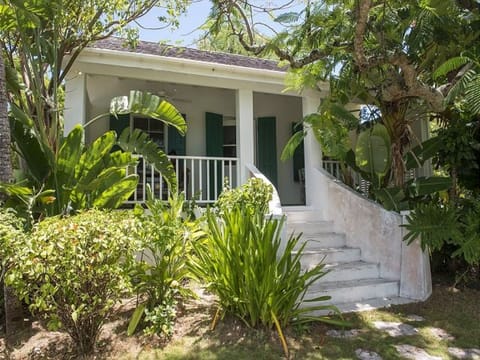 Buccaneer Hill Guest Cottage entrance