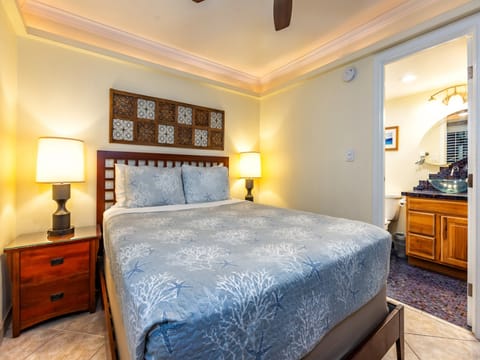 Cozy queen bed with large closet and ensuite for the primary bedroom