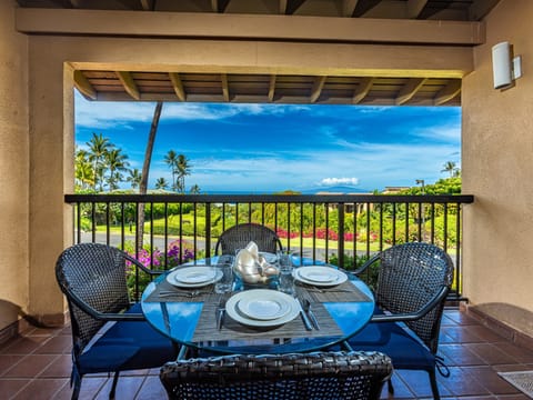 Gorgeous ocean view from the lanai