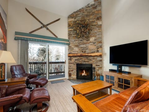 Spacious living room
