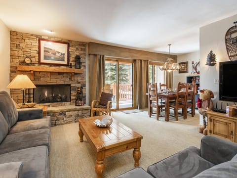 Open floor plan and comfortable seating in the living room