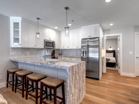 Silver Cliff #103_12