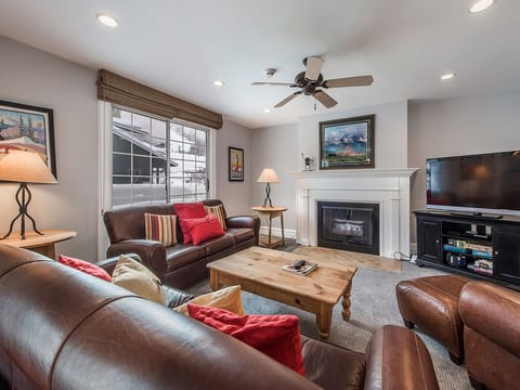 ParkCityResortLodging-ResortPlaza5025