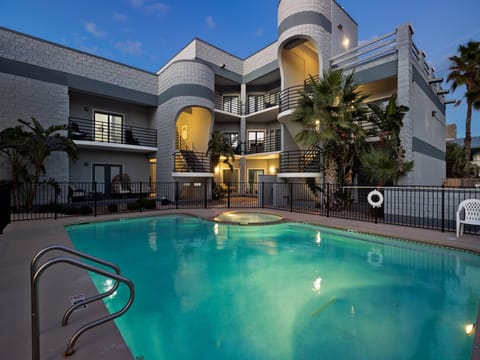 Welcome to Dunes #105! New exterior renovations!