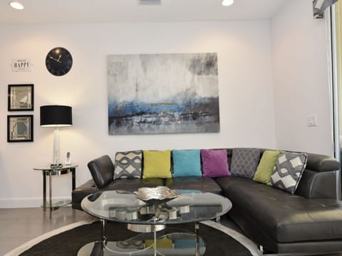 Living Room 1200.jpg