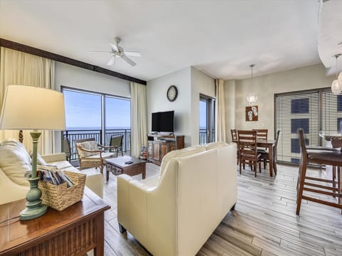 Main unit, Living room with access to balcony