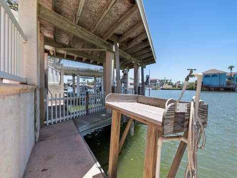 Channel front townhome with boardwalk leading to the water. (NO BOAT SLIP)