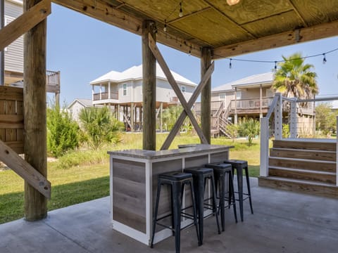 Seas The Moment Under House Bar