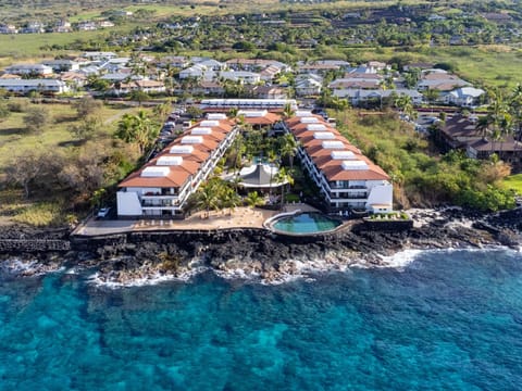 Case De Emdeko from the water