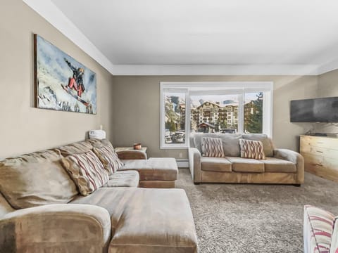 TL212 Telemark Lodge