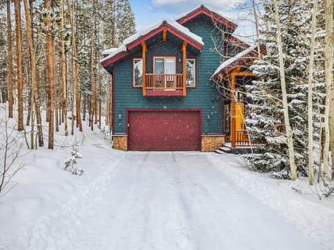 Exterior - Lupine Chalet - Frisco Vacation Rental