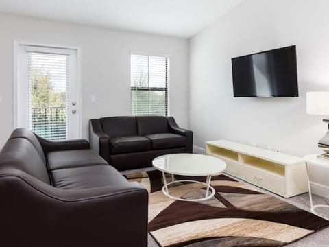 Balmoral2BedLivingRoom