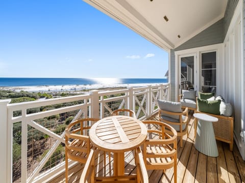 Vitamin Sea | Scenic Gulf Views | Outdoor Lounge Area