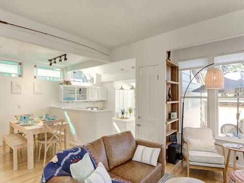 Living / Dining / Kitchen