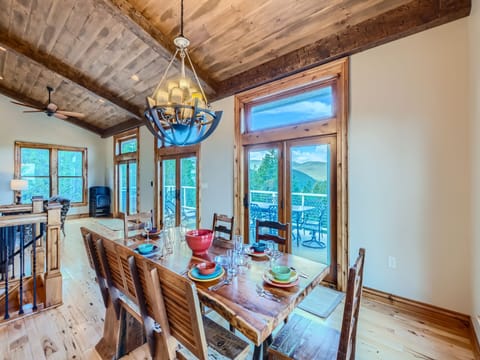 Kitchen table