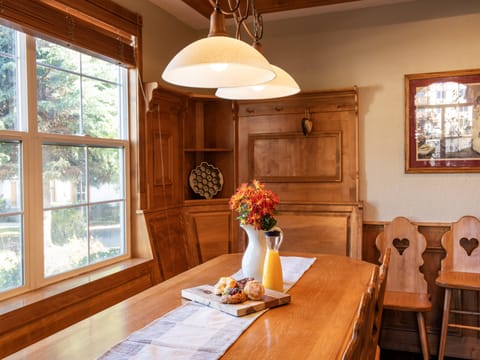 Dining room table and seating.