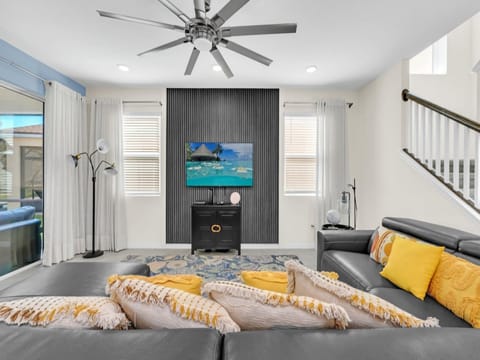 45-web-or-mls-2059-tropical-palms-cir