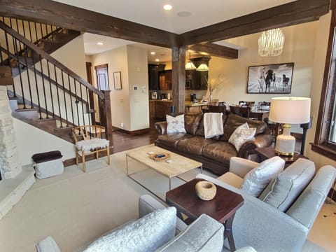 Relax in Luxury at this Gorgeous Silver Star Condo!