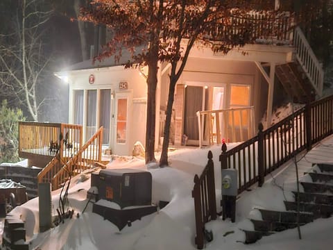 Sugar High, covered in sugar