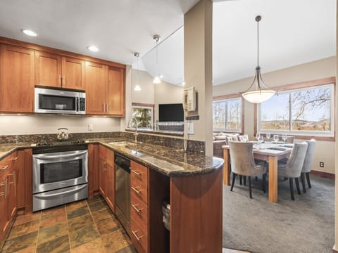 Snow Flower 123 offers a well-equipped kitchen with breakfast bar.