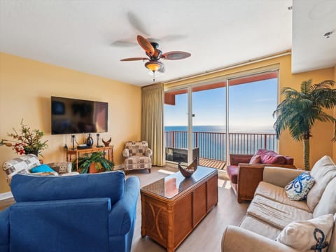 Living Room with TV and seating area