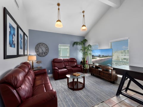 2nd Floor Living Area surrounding a flat screen TV!