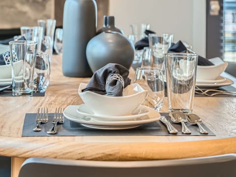 Enjoy a relaxing and lovely meal with your group!