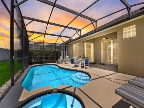 PoolTwilight