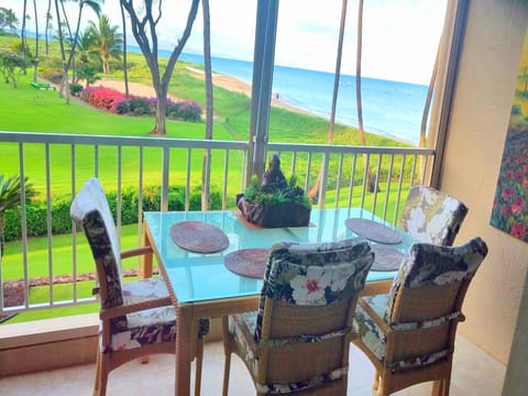Welcome to ocean front 2br/2ba unit -Menehune 223