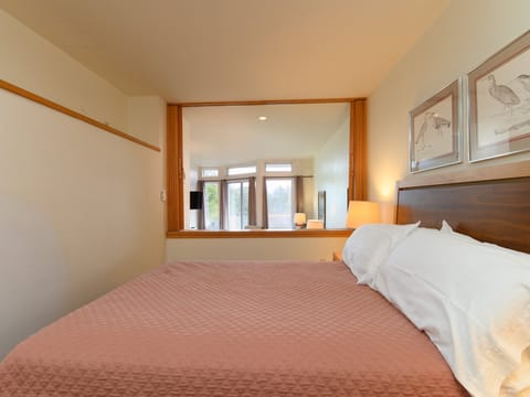 Inviting queen bed, perfect for relaxing after a day on the slopes