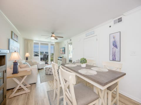 Backbay 207-13