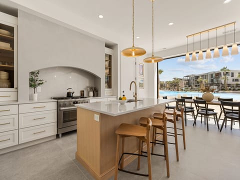 Unit B - Fully Equipped Kitchen
