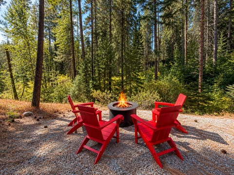 Propane Fire Pit and Outdoor Seating (2)