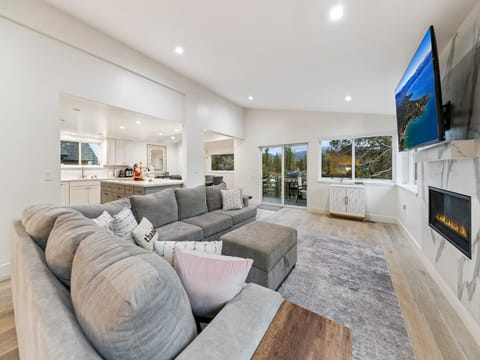 Comfy Living Room with Gas Fireplace and Water VIews