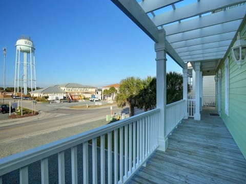 Upper Front Deck