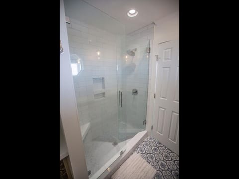 Connected Bathroom To Oceanside Room