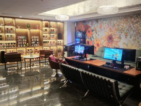 Fitness & Recreational Facilities