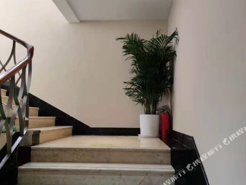Hotel Interior/Public Areas