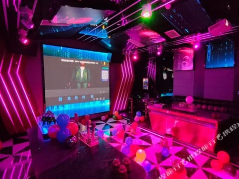 Fitness & Recreational Facilities