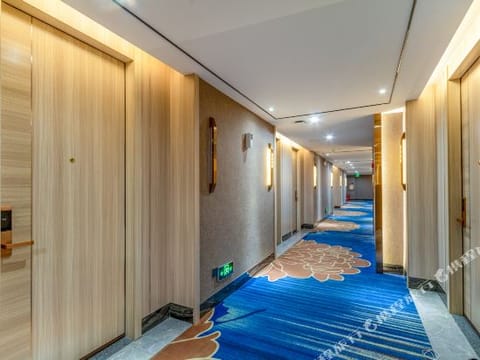 Hotel Interior/Public Areas