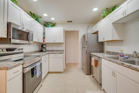 Kitchen | Coffee Maker | Toaster