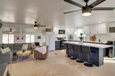 Topock Vacation Rental | 4BR | 2BA | 1,200 Sq Ft | Stairs Required
