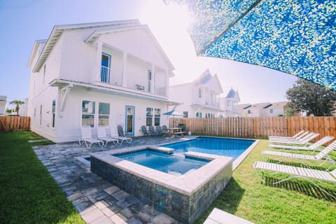Hot Tub and Pool Area