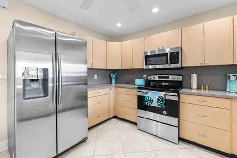 Fully equipped and compact kitchen